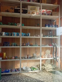 ٦ أرفف • سعر لكل رف • قابل للتفاوض