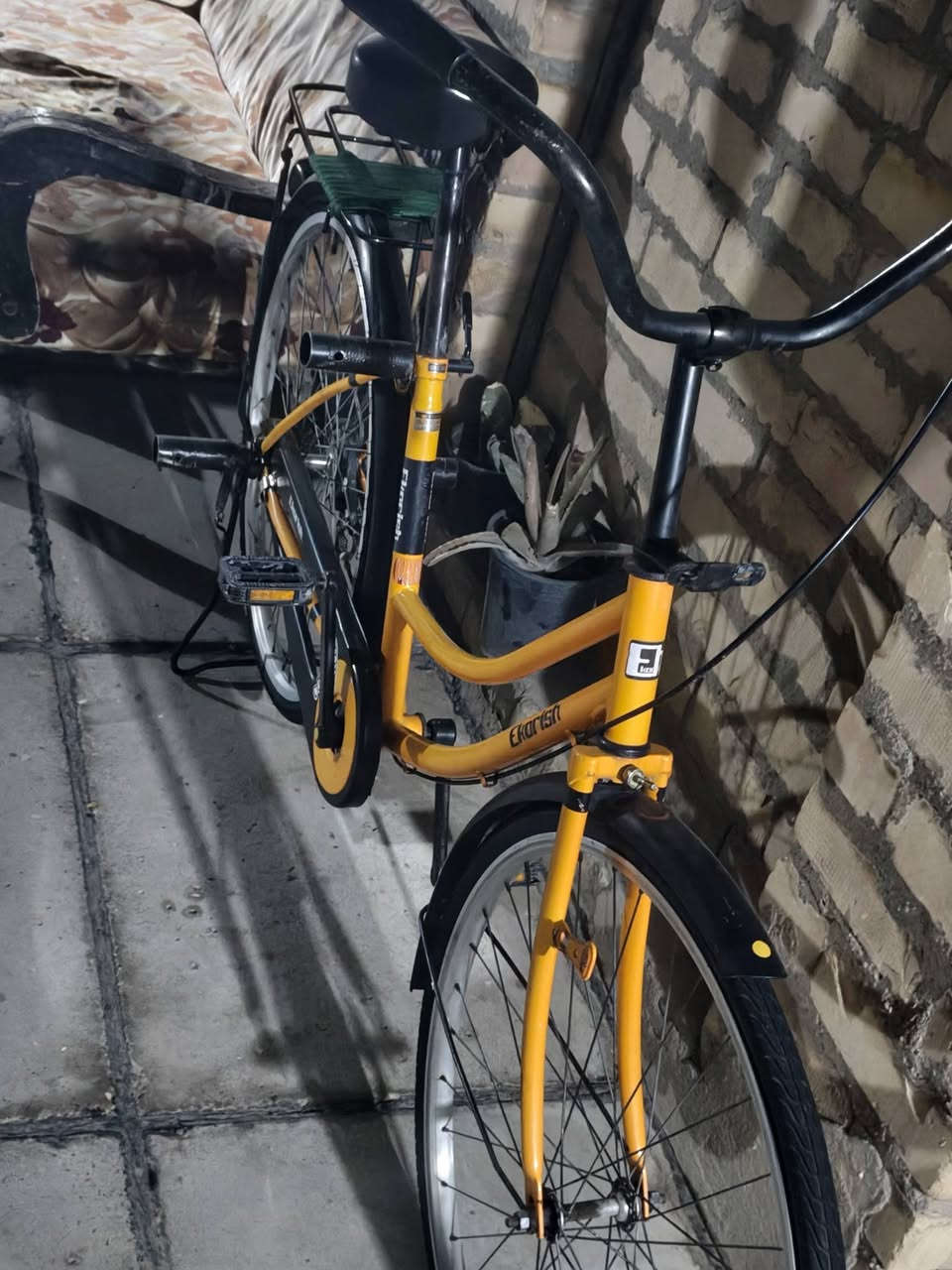 باسكل بناتي للبيع تايرات جدد وياله جدد بريكات كامله سعر 120وبي مجال مكان كوت


**إذا كنت صاحب هذا الإعلان وتريد حذفه لأي سبب، رجاءا أرسل رسالة إلى الدعم الفني**