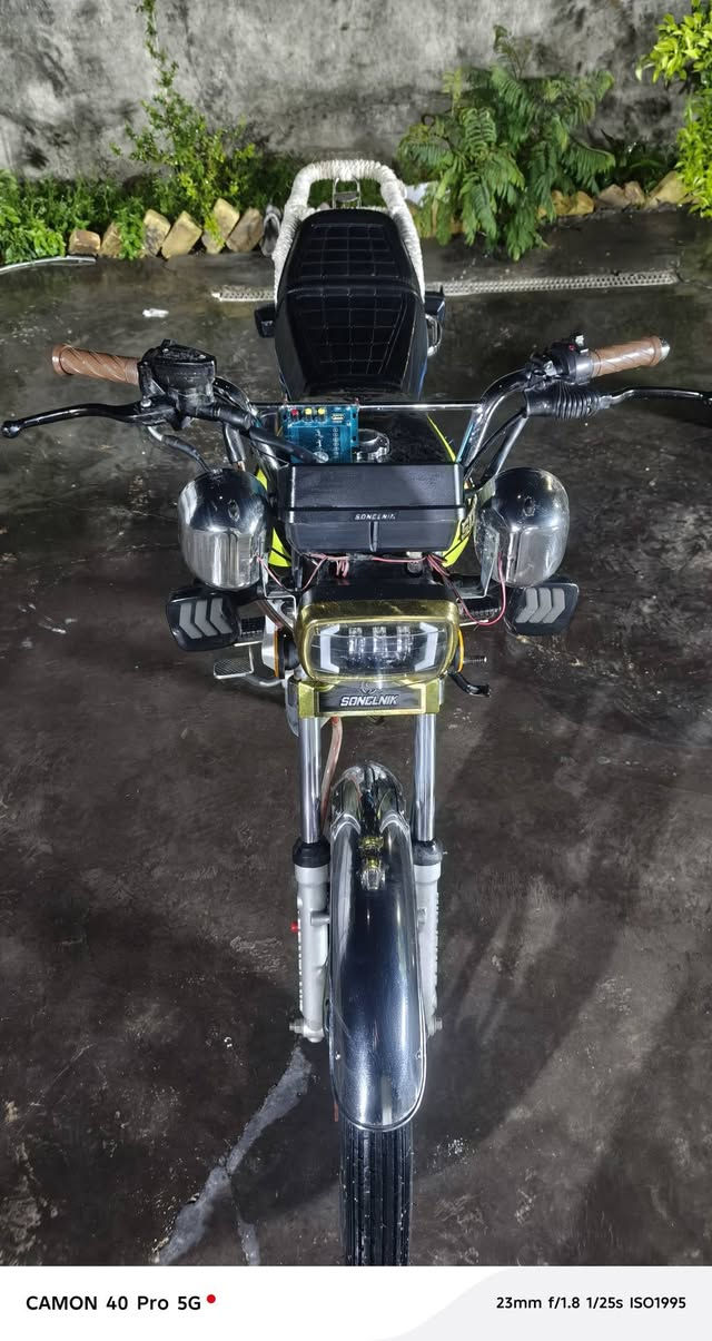 السلام عليكم. دارجه سيفان مديل 25 كفاله عام اورق اصولي بسمي دارجه بعده زيرو محرك 200 الله شاهد تاخذ ماطب بيها مصلح ابدد السعر خاص استفسار على الرقم ***********
