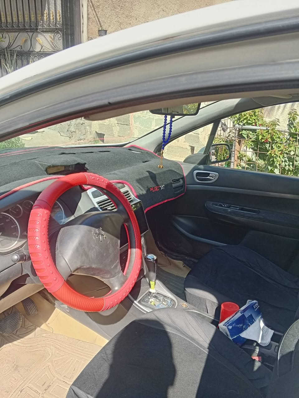 سلام عليكم سياره بيجو للبيع موديل 2004 307
سياره نضيف او كامله مابيه اي نقص بالعافيه على الياخذه
سعره 53 ورقه او بيه مجال قليل 
رقم انكليزي سنويه جديده
مكانه بغداد الدوره 
رقمي***********
