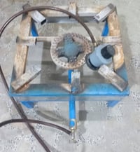 طباخات شغلات جدد استعمال قليل  مزودج 30×30 واحد متوسط40×40  سعر الواحد...