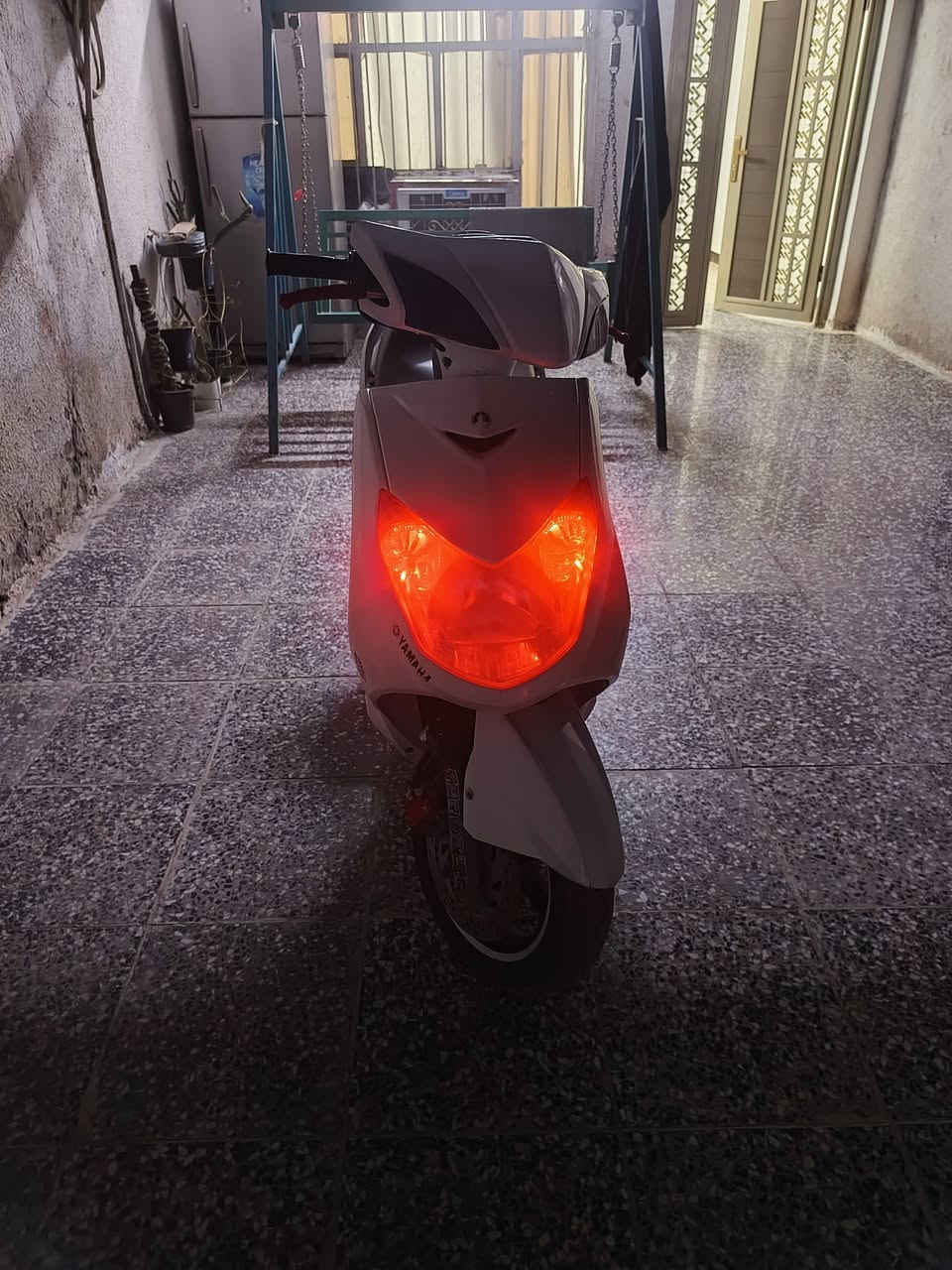 السلام عليكم دراجه سكنس فحل كوري كابريتر دراجه كفالة عامه من كلشي بس يحتاجلها ادامه للكلحات فقط إخوان دراجه مو مال شارع دراجه نزلتها من يدي من الرمبه عنوان ق44 
لاتصال *********** 
السعر 850 وبي مجال
