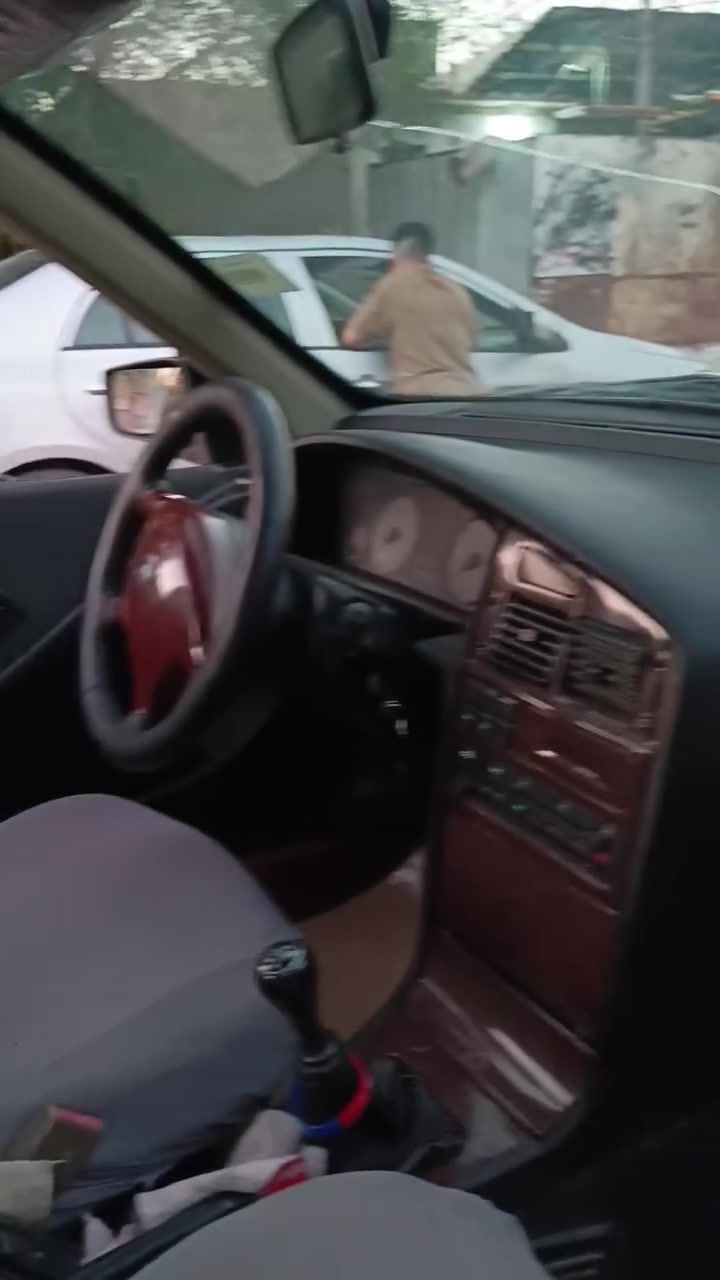 السلام عليكم بيجو 2015 للبيع سياره كهربائيات كامله تخم تاير باتري جديد تبريد بس غاز منقص مكينه خير من الله وراعيهه ايريد تحويل مكاني بغداد ***********
