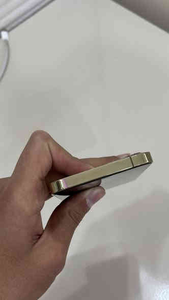 ايفون 12 برو 
128G
بطاريه 79‎%‎ 
لون ذهبي
امريكي مامفتوح ولا مبدل بي شي
السعر 450 الف 
***********
مكاني كركوك
