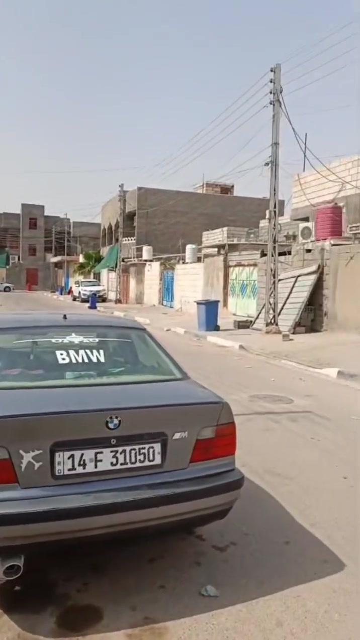 السلام عليكم
كل عام وانتم بخير 
بيت للبيع حواسم مكان الزبير حي الحسين
الكاونتر من ضمن البيت 
يحتوي على غرفه وصاله ومطبخ وحمام داخلي
وتواليت خارج
السقف عكادة وشتايكر شغل درجه اوله
كهرباء 3 فيز
 ماء مجاري النرجس
البيت مال عائله زغيره كل؛ مرتب 
المنطقه حلوه وهادئه وناسها طيبه الله شاهد
للاستفسار ***********
