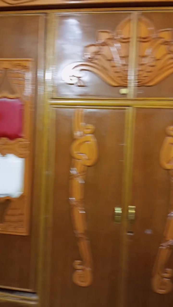 غرفه للبيع 
ناصريه حي ور لسعر 800 وبيه مجال
اتصال ***********
