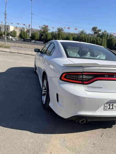 (جارجر  GT PLUS  جيتي  بلاص )
(‏‎ وكاله هارلم ام ضمان داخل احمر )
‏‎الموديل : 2022 . (سياره خليجي وكاله هارلم ) 
‏‎( المحرك : 6V 3600. ) 
‏‎(سياره كفاله عامه لا صبغ ولا بارد ) 
‏‎العداد :38  شرط الفحص  ( سياره جديده ) 
‏‎(سياره بلاديه كله علا ايدي من الزيرو )
‏‎(لون ابيض ❤️‍🔥 ⚜️ داخل احمر بلادي ) 
( رقم بغداد بسمي الجديد تحويل ثاني يوم )
‏‎المواصفات :
‏‎* نسخة  GT PLIS
‏‎* نقطة عمياء . 
‏‎* حساسات خلفية . 
‏‎* رادار جانبي مع مانع تصادم.
‏‎* شاشه كبيرة مع نظام ملاحة نفكيشن GPS .
‏‎* سستم صوت الپاين مع سماعات پريميوم .
‏‎* ويل قياس 20 انج . 
‏‎* مصابيح امامية زنون . 
‏‎* كشافات الضباب زنون . 
‏‎* فتحت سقف (سلايد) . 
‏‎* مقاعد رياضية من الجلد الفاخر . 
‏‎* المقاعد الأمامية كهربائية . 
‏‎* ذاكرة لحفظ وضعيات الجلوس (ميموري) . 
‏‎* مقاعد أمامية تبريد وتدفئة . 
‏‎* تشغيل عن بعد . 
‏‎* ستيرن كهربائي . 
‏‎* تدفئة ستيرن . 
‏‎* محدد سرعة . 
‏‎* تلفون بلوتوث . 
‏‎* كاميرا خلفية .
‏‎* مرايا متحسسة للاضاءة العالية .
‏‎* كير شفتر بالستيرن . 
‏‎* دخول ذكي (بصمة) .
السعر  330
سياره ماخذه زيرو من شركه هارلم 
و ماكو هيج سياره بهيج سعر  سياره خليجيه 📍
قطعة نادره سياره استخدام شخصي 1
‏‎رقمي ***********
مكاني بغداد 
‏‎
