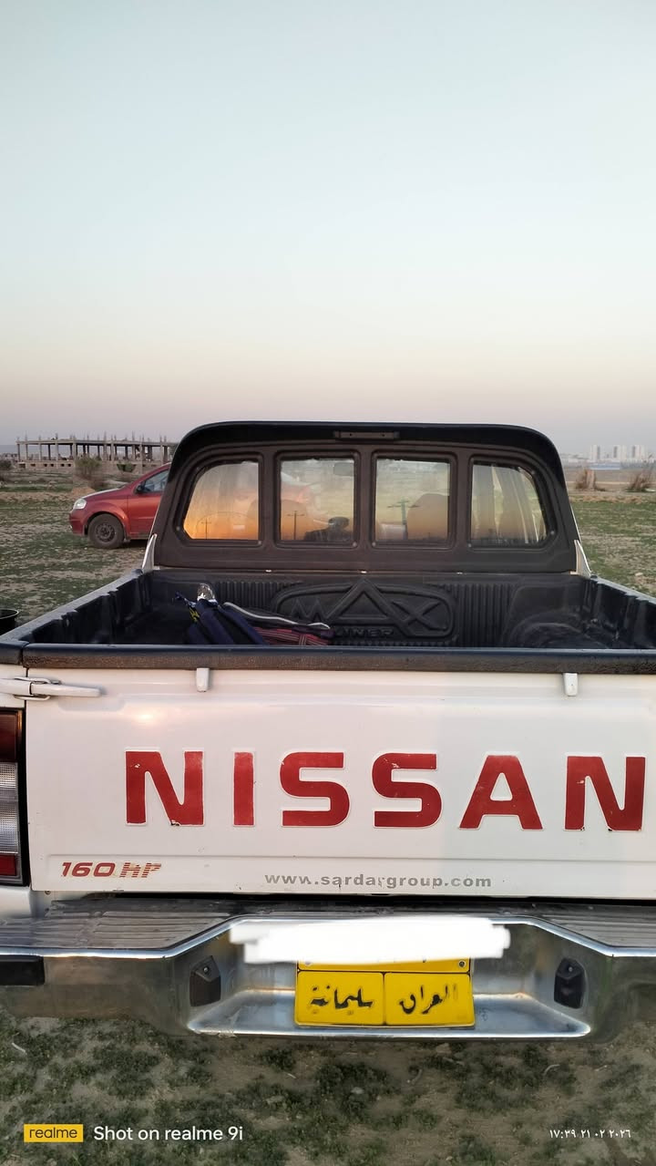 ئةم سةيارة بؤ فرؤشتن مالي دؤستة بؤياخي ئةوةية كة لة سؤنةرةكة دامناوة بةشةرتي گير و  مةكينة جوار تايةي لؤكي لة بنة مؤديل2008 سةنةوييةكةي ساليك بةسةر جووة بةشةرتي تحويل 
سعر 120و معاملة 
ژ .م ***********
