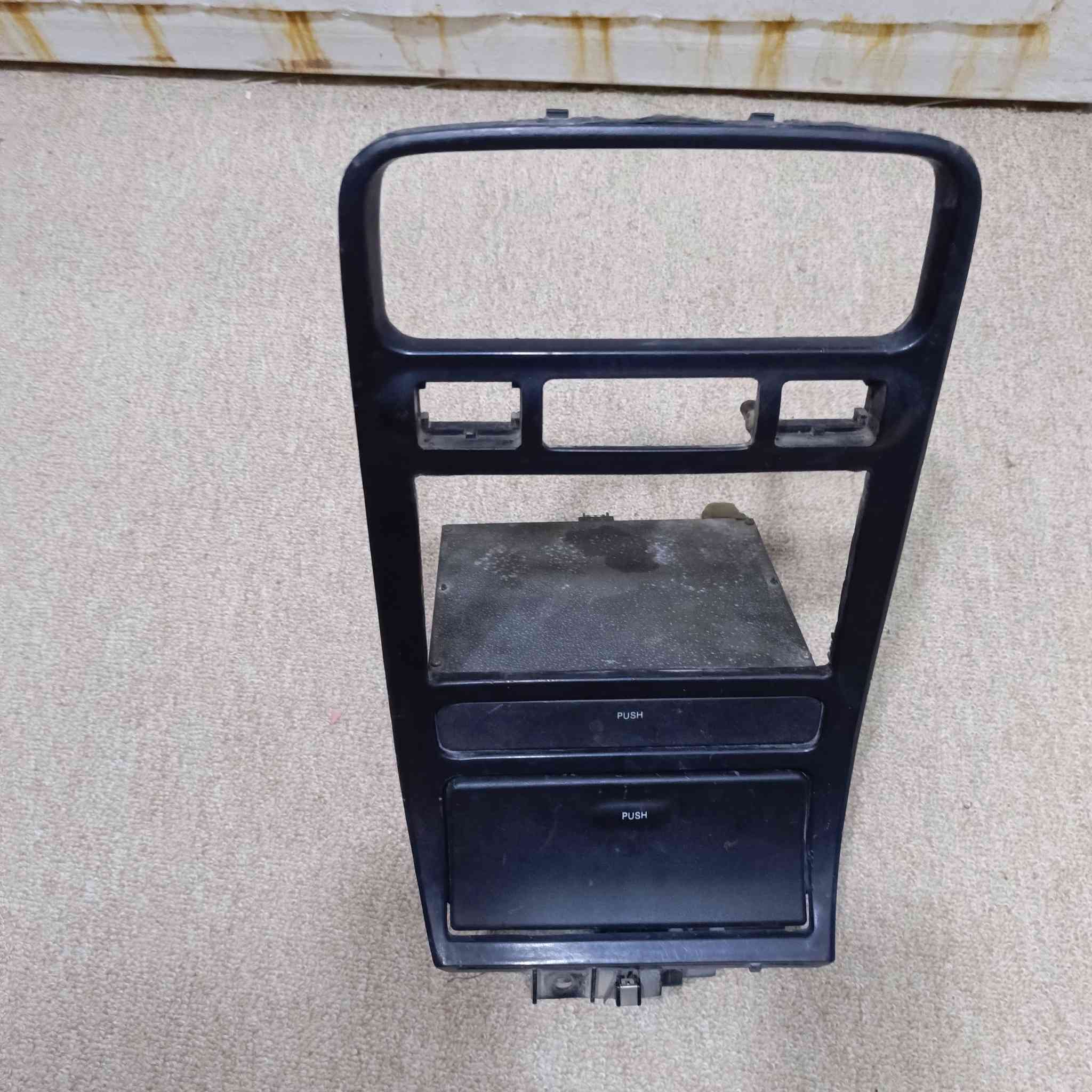 غراض سوناتا 2 نظافة ممتازه المهتم يتصل ويدلل يوجد توصيل لباب البيت  مع تحياتي للجميع


**إذا كنت صاحب هذا الإعلان وتريد حذفه لأي سبب، رجاءا أرسل رسالة إلى الدعم الفني**