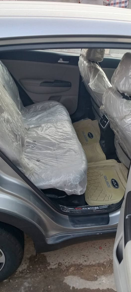 سلام عليكم 
للبيع كيا سبورتاج 
موديل 2020 وارد امريكي ماشيه 40 الف حقيقي 
داخله تقرير فقط وبابين كلير السائق وخلف السائق من امريكا وموجوده صورها.....
مواصفات 
فور ويل رادارات تنبيه وتحديد مسار مانع انزلاق لدات كلوب واحد ممأشر بالدشبول بصمات2 داخل لونين تبريد قطعتين ثلج رقم بغداد حره بسمي شرط التحويل 
سعرها 17 وبيها مجال مكانها رمادي ***********
