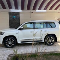 اللهم الصلاه على محمد وآل محمد  البيع  لاندكروز  VXS  موديلها ٢٠٢٠ وعل...