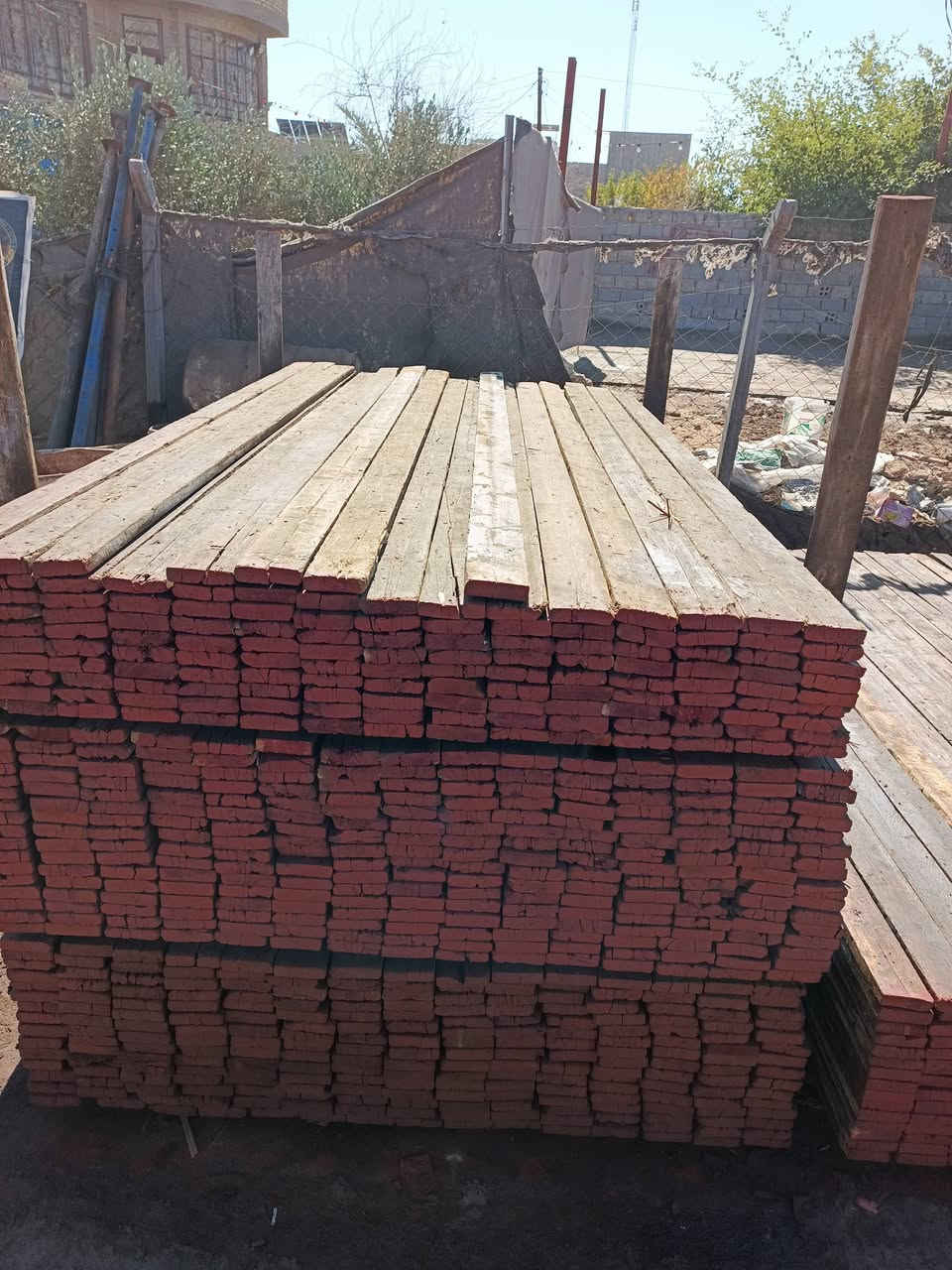 لوح 4متر3متر1متر للبيع مكاني حلة مركز المدينة للاستفسار ***********
