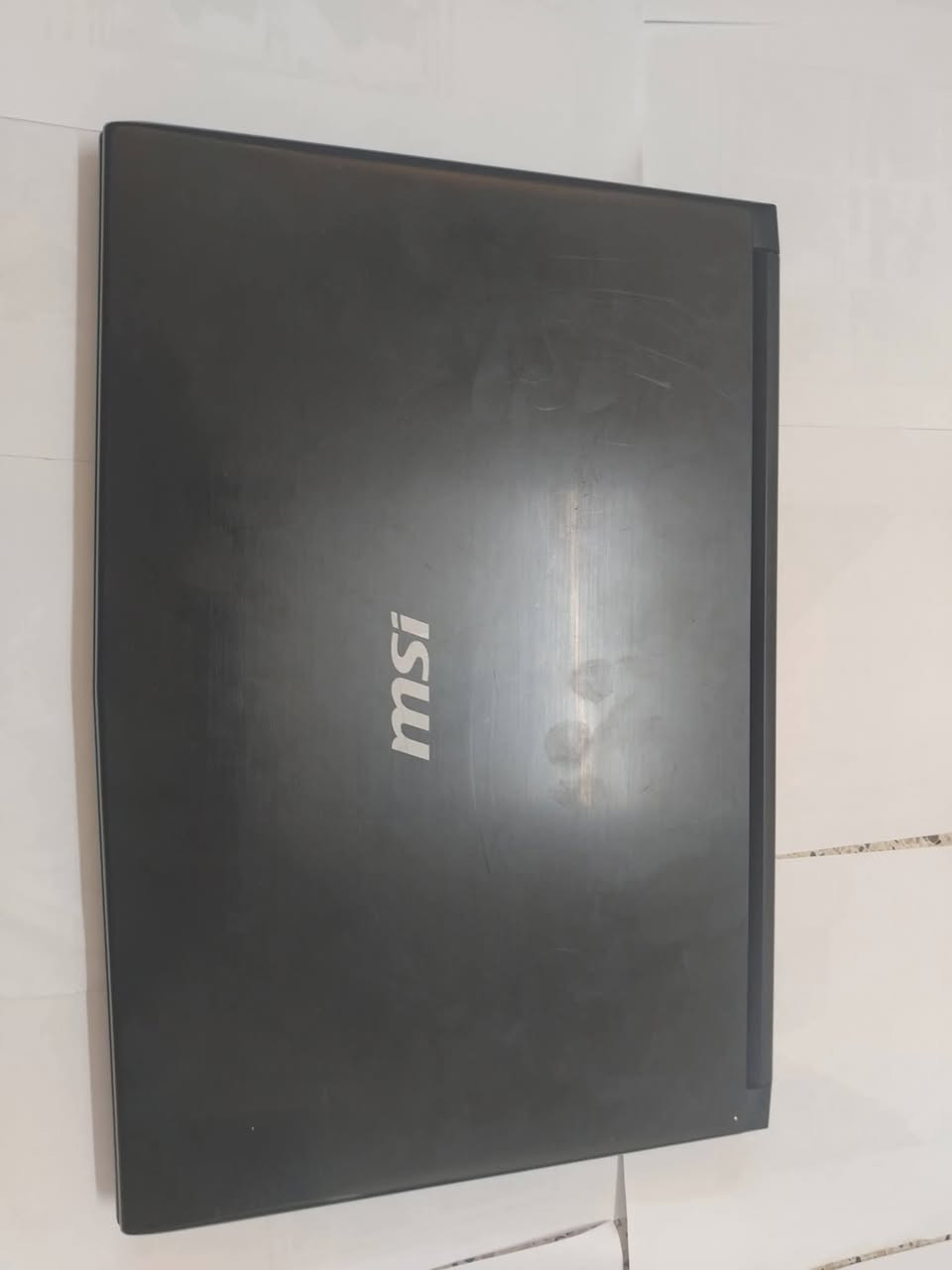 لابتوب للبيع msi 
كورد 5 الجيل 6
رام 12
هارد m2 256 ssd
المعالج فئة HQ
كارت شاشة خارجي Nvidia Geforce 940mx (2كيكا)
 كارت شاشة داخلي ( 6 كيكا)
المجموع الكلي (8  كيكا)
حجم الشاشة 17
البرامج الهندسية والعاب 
النظافة فول
السعر 350 الف قفل


**إذا كنت صاحب هذا الإعلان وتريد حذفه لأي سبب، رجاءا أرسل رسالة إلى الدعم الفني**