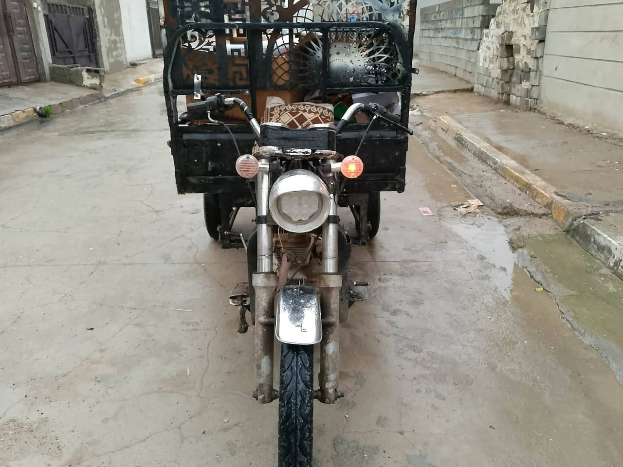 ستوته مال شقل كل عيب ما بيهه نص هندر تشتقل كهربيت كلهه شقاله فقط تريد باتري موديل ١٦محرك ٢١ ستوته خير من الله سعر ٥٥٠بيهه مجال اني مكلف  ***********
