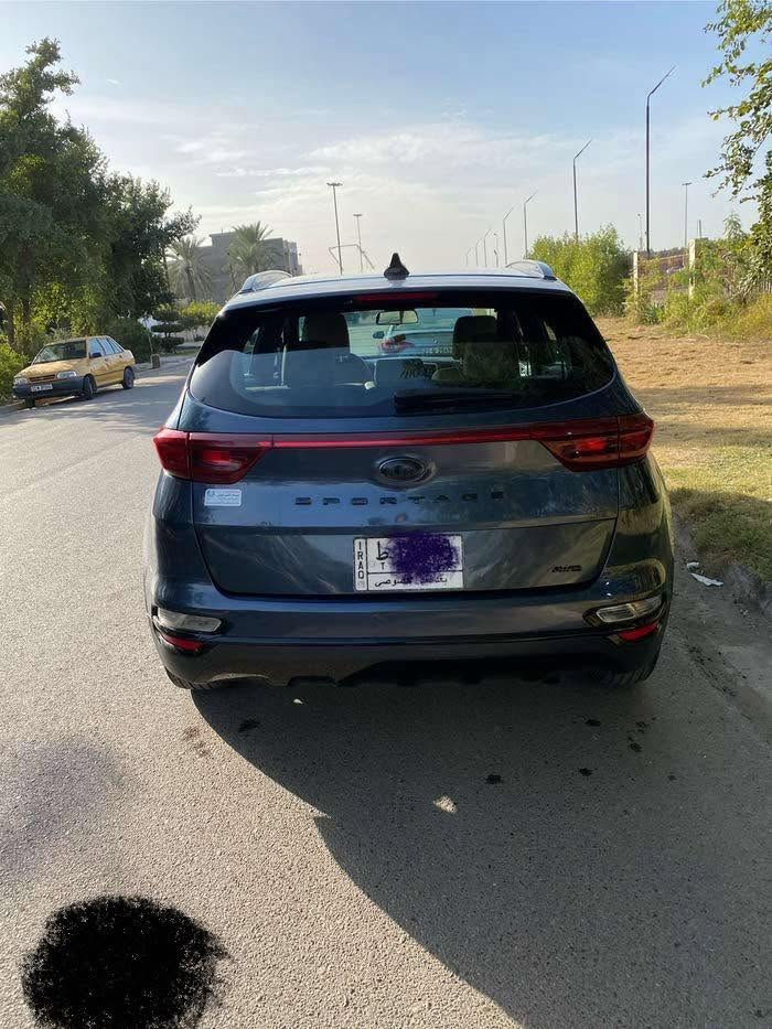 سلام عليكم 
سبورتج 2021
امريكيه بلاك توب 
Gdi 2500
ماشيه 19000 mi
حادثه باب خلفي جهة السايق وجاملغ 
لا لغود ولاشواصي مكفوله سياره جديده 
الي حاب يتواصل حياه الله 
***********
