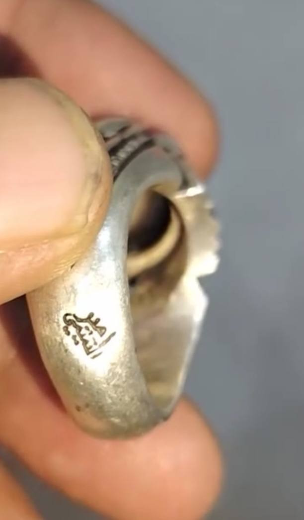 جزع قديم صياغة 30 غرام
قفله 200


**إذا كنت صاحب هذا الإعلان وتريد حذفه لأي سبب، رجاءا أرسل رسالة إلى الدعم الفني**