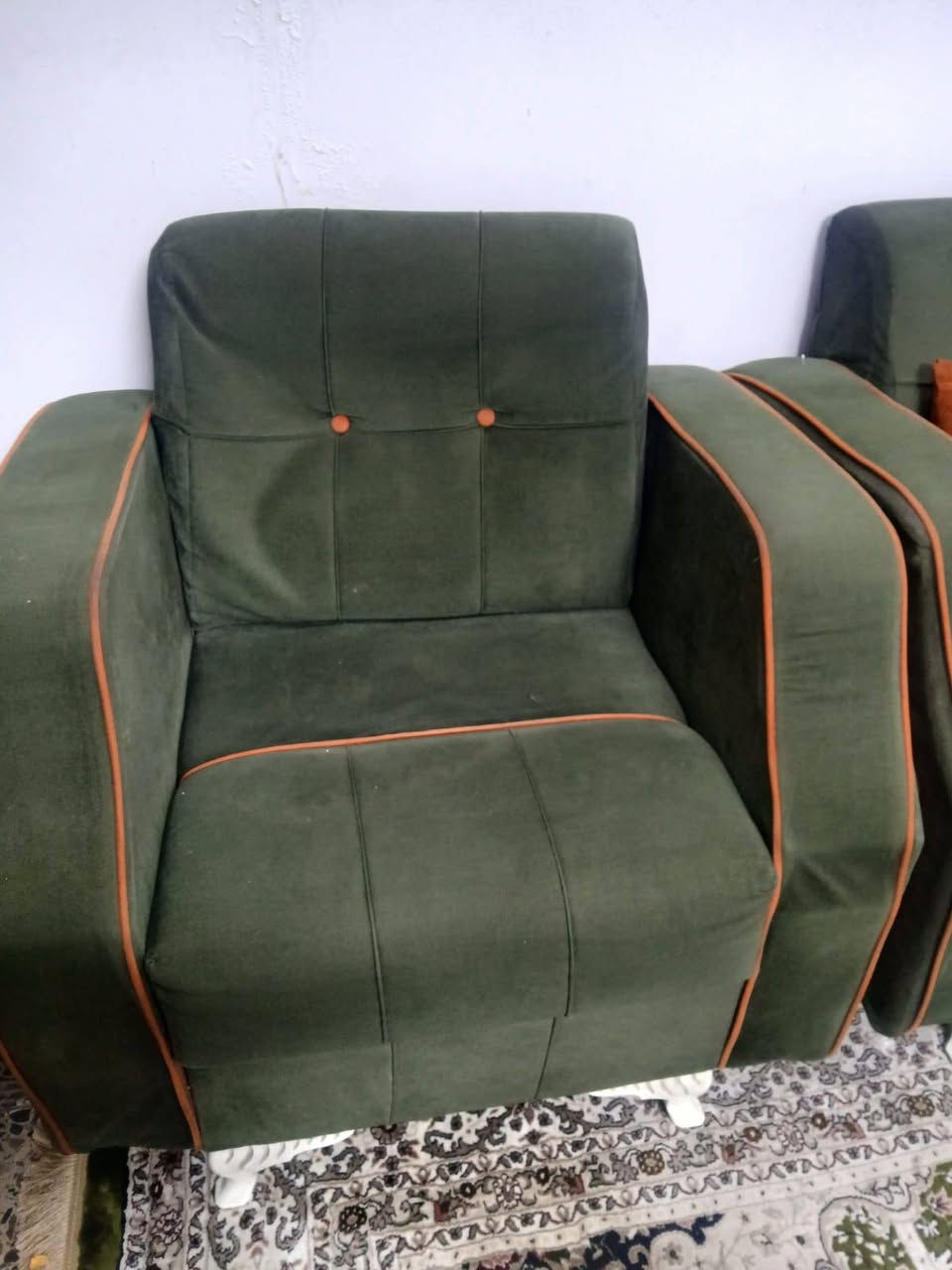 للبيع بسعر مناسب الغزاليه شارع الظغط
***********
