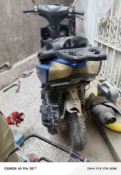 سلام عليكم دراجه سيام موديل قديم للبيع محتاجه تجفيت سعر 150 وبيهة مجال مكان نجف شارع المطار باب الخروج نزله الشفلات رقم هاتف ***********
