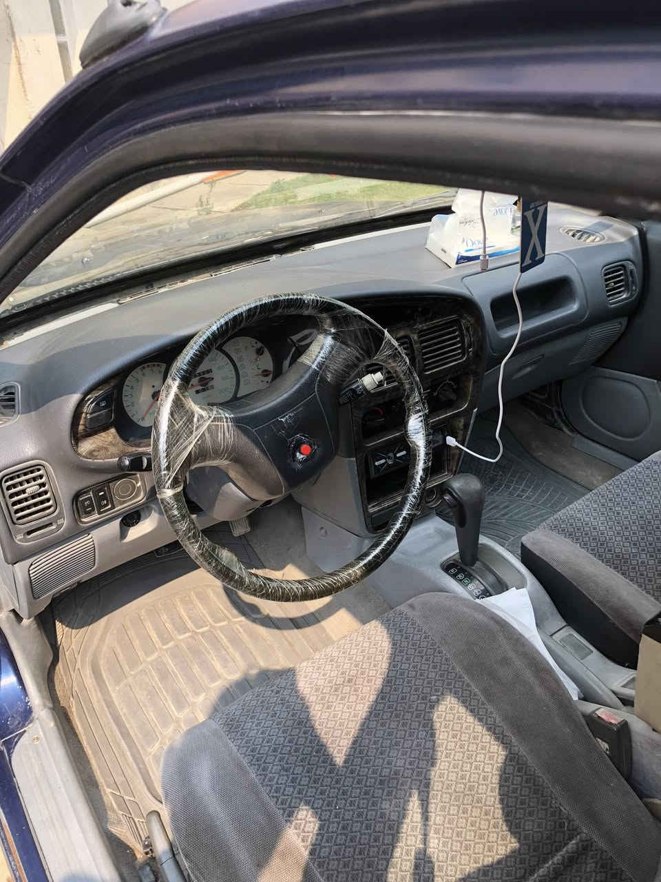 السلام عليكم بروتون للبيع محرك كير صدر كهربائيات كلهة تمام بدون ضربة بدون صبغ رايدها ب47 رقمي ***********
