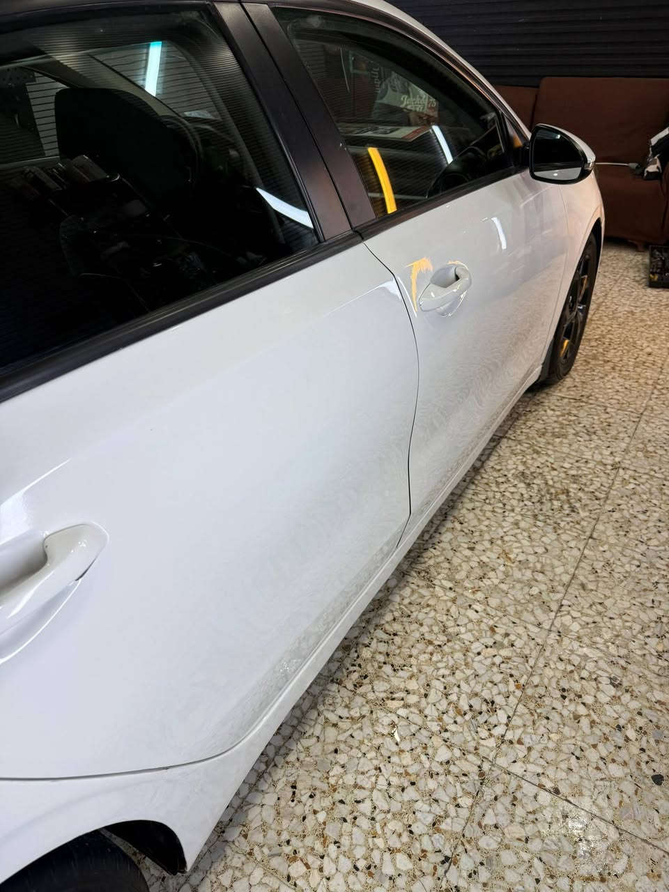 سياره البيع بيه صفحه والبنيد مبدل مديل 20
مكاني كربلاء سعر 115 وبيه مجال الشراي يتصل ***********
