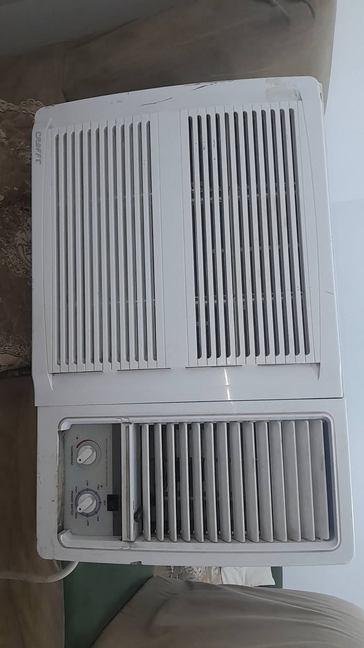 مكيف للبيع
مكيف للبيع
استعمال موسم واحد مابي عطل ولا داخل تصليح 
طنيين وثلث يشتغل تدفئة وتبريد السعر 325 الف وبي مجال مكان الشعلة 
للاستفسار ***********
