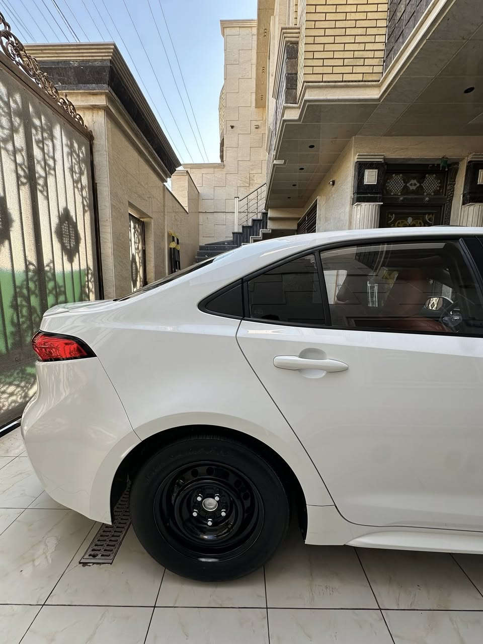 السلام عليكم

كورلا هايبرد

موديل 2024 ماشيه 50 الف كيلو متر 

فول مواصفات 

كشن جلد قرميدي + كهرباء

شاشه كبير +كار بلاي

فتحة +فول تحكم ستيرن 

عداد الكتروني

3وضعيات قيادة

اشاير بل مرايه 

رادار امامي + خلفي 

تحديد مسار 

سايد بريك بصمة 

اوتو هولد  نظام Ev 

تبريد قطعتين 

سبايدر بلادي

السياره مكفولة من الصبغ والتبديل بيهة بارد مكانين فقط بدون حتى تكحيل

مكان السياره. بغداد السيدية 

السعر 144 وبيها مجال بسيط 
***********
