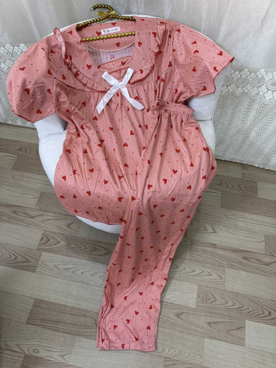 توفرت تراكات صيفيه تجنن بنات ومتوفر كل القياسات 
توصيل داخل الكوت والمحافظات


**إذا كنت صاحب هذا الإعلان وتريد حذفه لأي سبب، رجاءا أرسل رسالة إلى الدعم الفني**