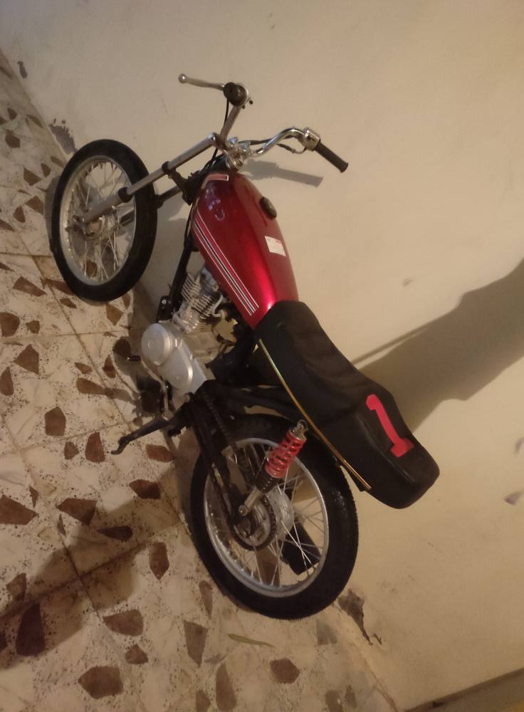 سلام عليكم دراجه 4كير للبيع اب 350وبيها مجال دراجه توني ام عمرها بس عوزها تجفيت  دراجه كلك كلك مكان شاميه ***********%
