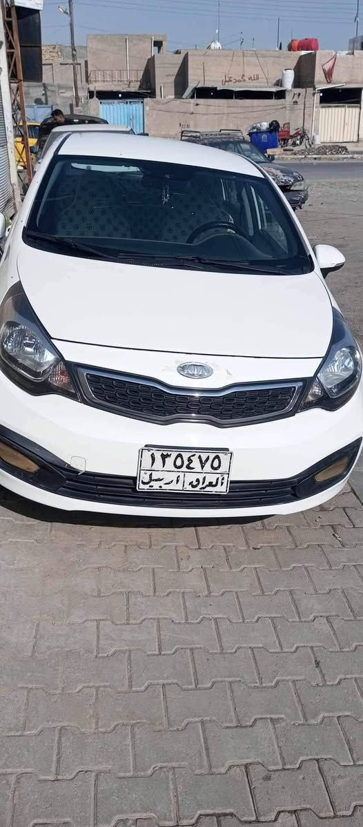 السلام عليكم
كيا ريو 2013 ,كير جديد ومكينه جديده
تبريد شغال صبغ اسفل قبق البانزين ونص الباب الخلفي بي صبغ مكينه 1600 السعر 90 بيها مجال  العنوان نجف ***********
