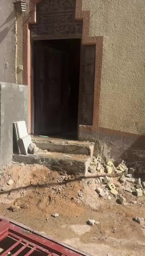 ##إيجار بيت 70م  الوائلي شارع حميد ابو الجام  3 طوابق مع اثاث ثلاجة عارضة وطباخ وماطور وتانكي و سخان وفرش مع سجاد ارضي مع بعض الأمور التي تخص السكن 
يصلح موكب او زوار او سكن عائلي
 الإيجار سنوي او ستة أشهر حسب نوع المستاجر
كربلاء مكتب بركات ارض الخير ابو محمد الطائي
***********
***********
