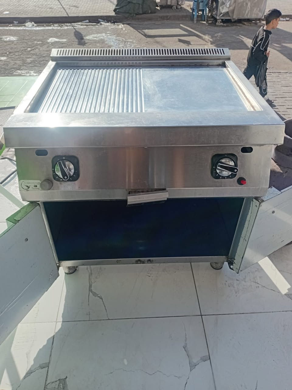 للبيع في بغداد 
***********
***********
