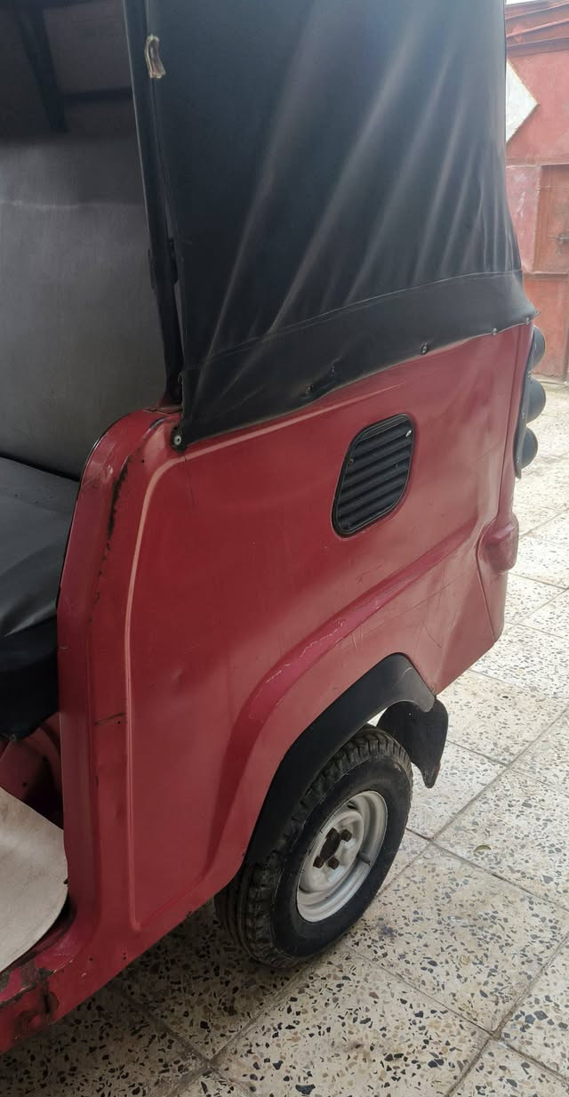 تكتك بياجو  مديل 18...للبيع 
مكينه محور باجاج ...20 محرك ستوه مجفت شركة ناعمة كلش  وكيله ابو طيبة شغاله سلف لايتات اشاير التكتك بيه نقص بالأوراق سعر 1650 عنواني ميسان ابو رمانة شراي اتصل وبخدمتك رقمي ***********
