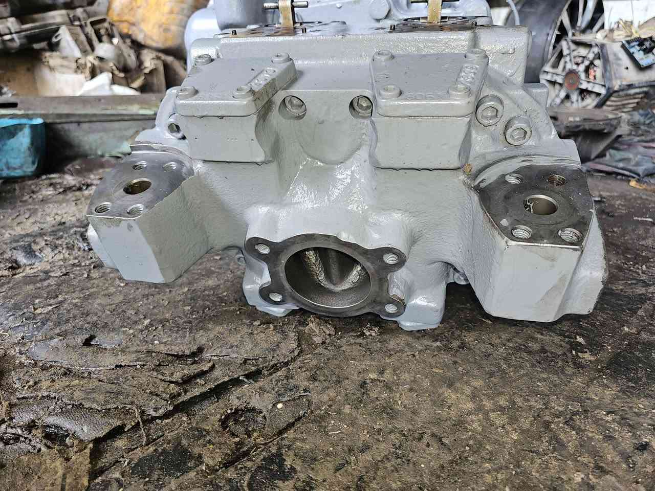 للبيع مظخة هيتاشي بلادية شرط لعمل للاستفسار  ***********
