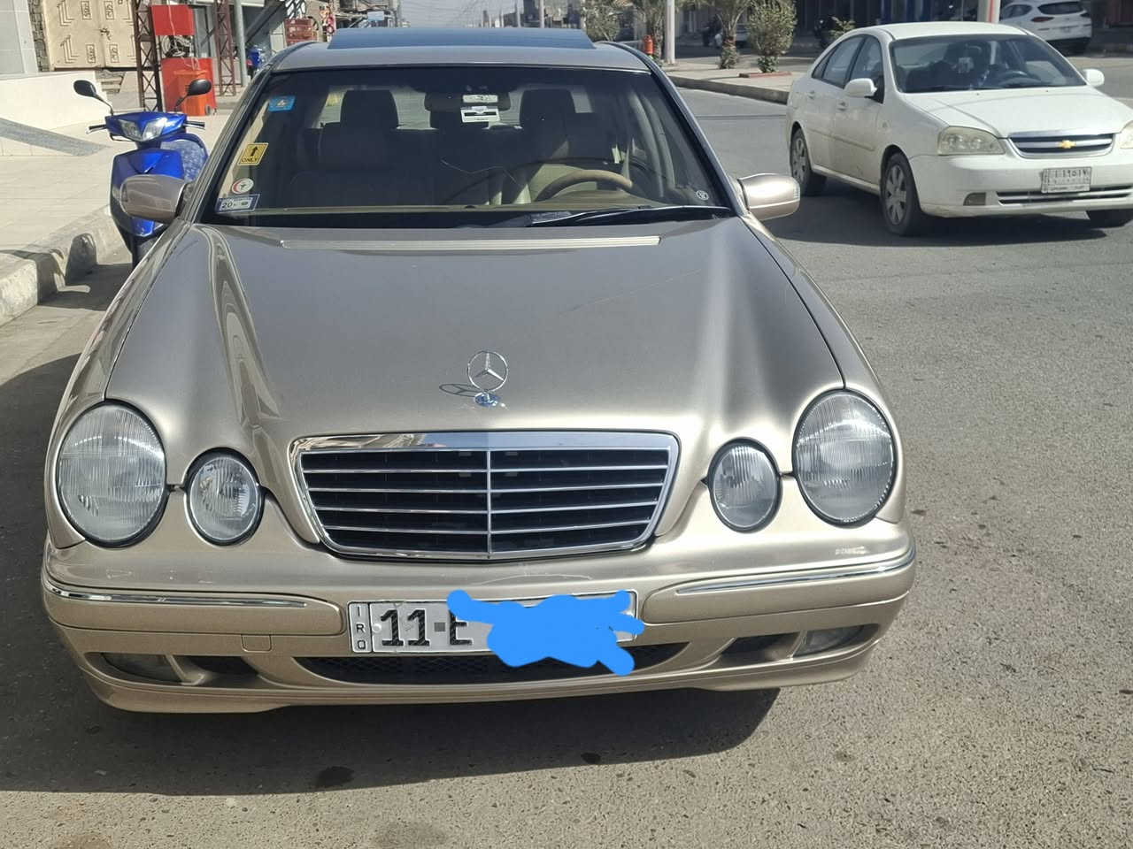 للبيع ام عيون ٢٠٠٢ وارد امريكي صبغ جمالية سعر ١٤٠استفسار ***********
