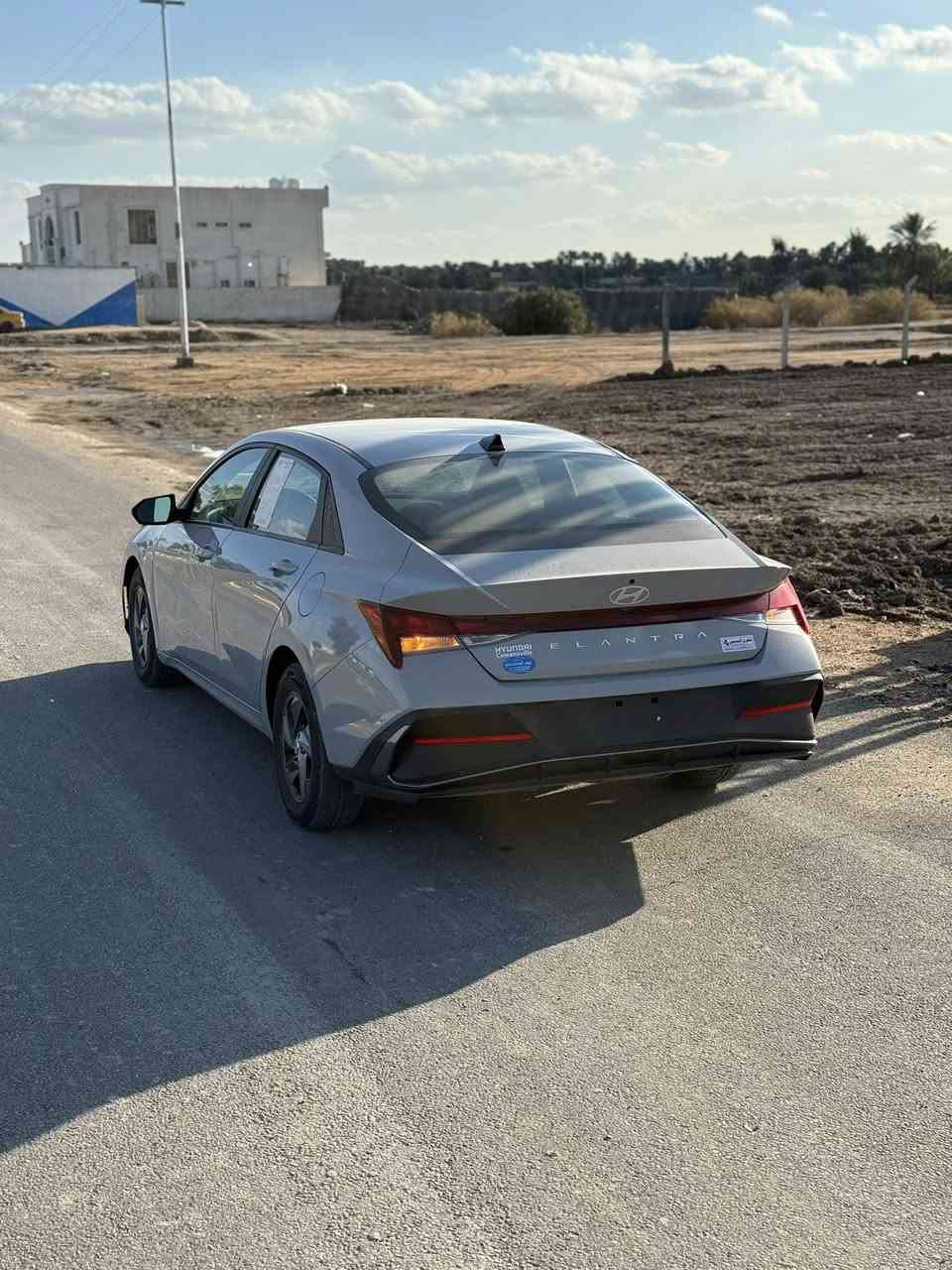 السلام عليكم 

2024 HYUNDAI ELANTRA
دخول جديد بدون رقم حادثها كما موضح في المنشور ماشية 14 الف 
مواصفاتها 
نضام تحديد مسار 
كشن حراري 
شاشة كبير 
رادار امامي خلفي 
سعرها 145 وبيهه مجال 
هـ ***********
مكاني بابل / الحلة
