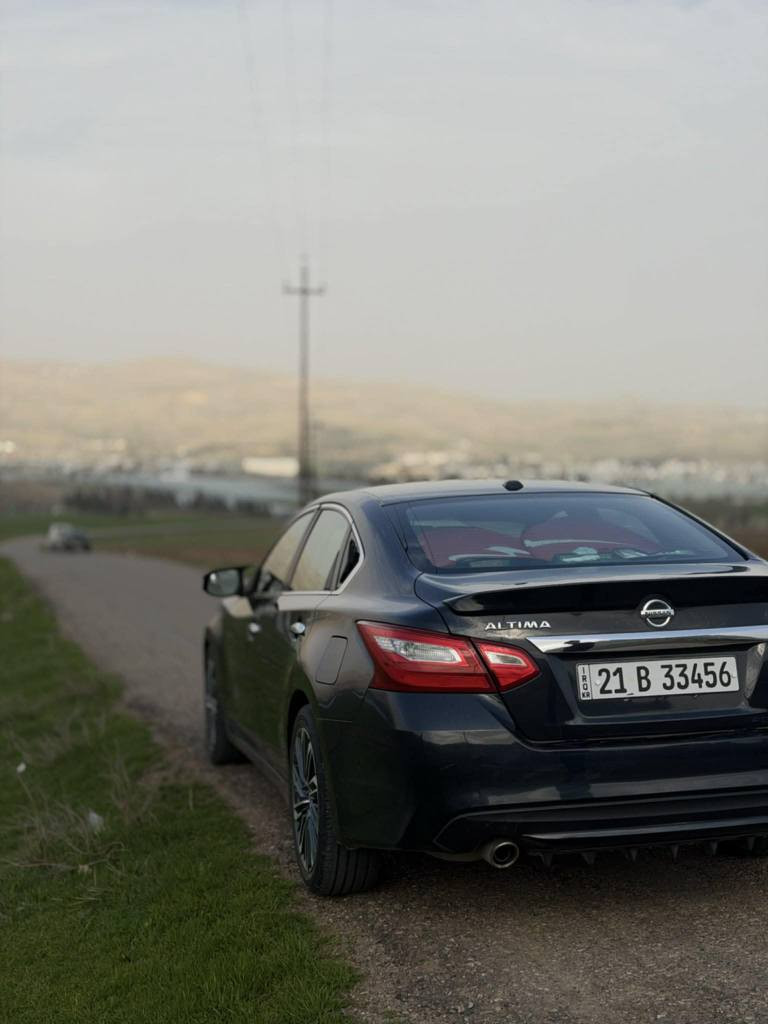 نیسان ئاڵتیما SL مۆدێل 2018سێ پارچه ی پێشی بۆیاخە وقرچێکیشی هه یە  سەنەوی تازەیە ڕادارە کوشن جڵدە وکوشن هیتەرە چوارتایەی لۆکی لەژێردایە .... ژ.م*********** السليمانية, العراق
