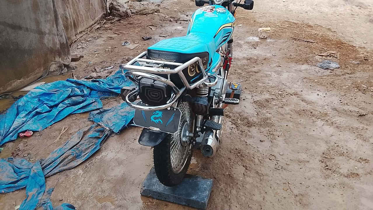 سلام عليكم ورحمة الله وبركاته تايكر للبيع محرك فول نضافه السعر 675 وبيه مجال الرقم ***********
