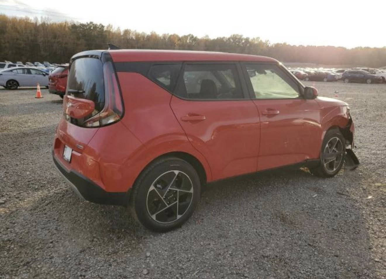 قطع جديد من المزاد
كيا صول 2025 EX فول الفول للأخير 
حادث بسيط بدون دواخل بدون صبغ بدون تبديل 
مدة الوصول 65 يوم عمان المنطقه الحره 
سعر السياره مطروح عمان بدون تصليح وبدون كمرك (135) $
للأستفسار أكثر / *********** علي الجبوري
