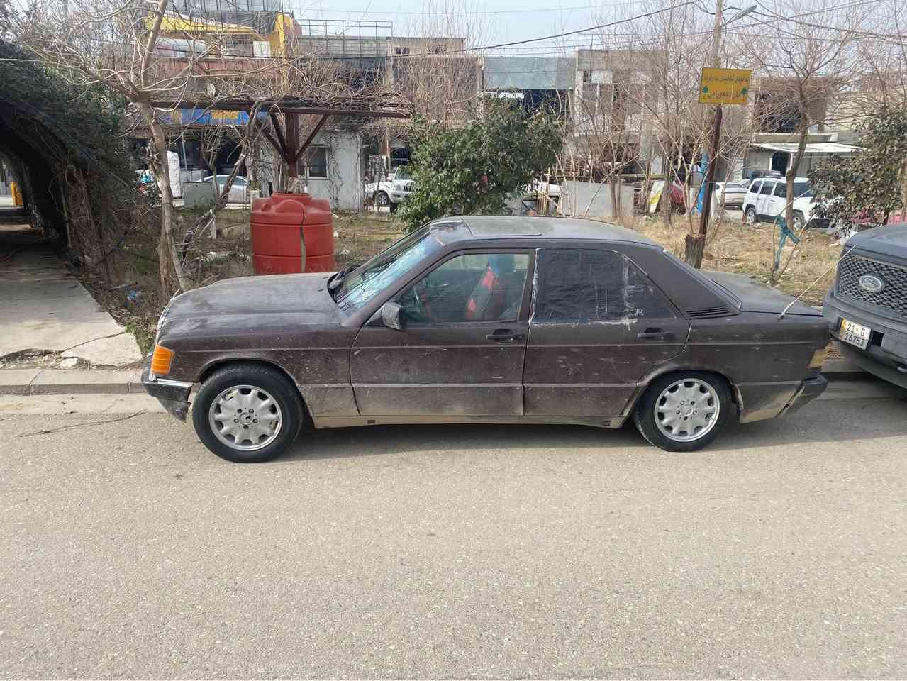 سه ره تا به نا وي خوا 
مارسيدزi300
سلايد
گيرومه كينه وئه كسل به شه رت
ته قه وره قه به شه رت
سه ياره كه بيده عمو ليدراويه 
رزيوي نيه 
كامل كاره باي به شه رت 
گيرومه كينه بيلاده 
گورينه وه شه كه م به شتي دلم بيگري 
سليماني 
***********
وه تسئه پي له سه ره السليمانية, العراق
