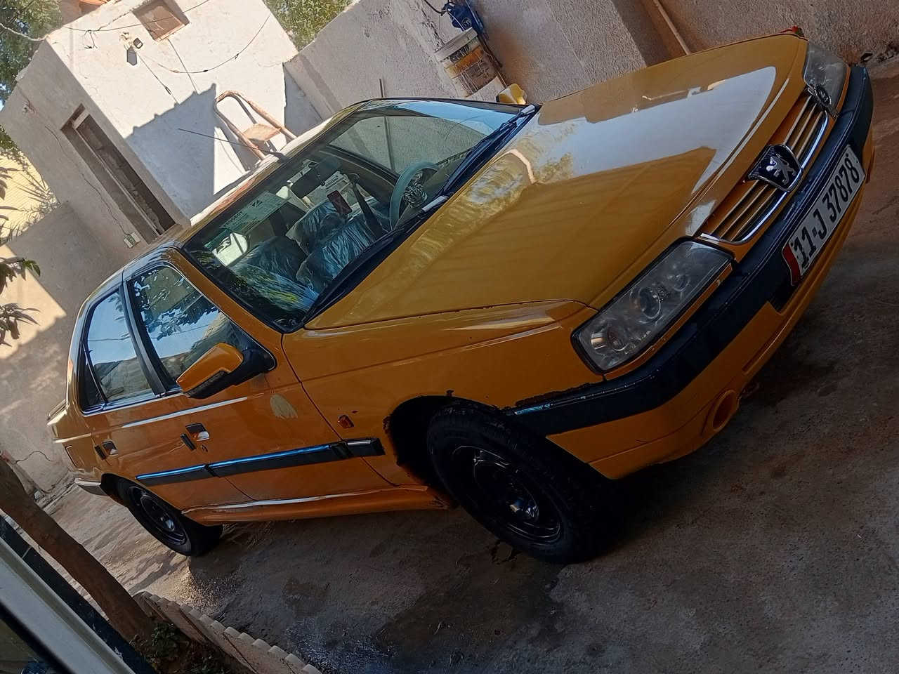 بيجو لميس 2015 للبيع
بسمي تحويل ثاني يوم 
مكينه وكير جدد لا تنقيص ولا تبخير 
تبريد ثلاجه تدفىه شغاله 
تخم تاير جديد صار شهر من شاده
باتري جديد حساسات كله جديده 
بور ستيرن جديد 
غرفته نضيفه 
ترايك وين ما يعجبك سياره نشطه 
فقط جاملغ مبدل وهلالات معمره 
مكاني بغداد سعره 39 وبيه مجال 
رقم /*********** بي واتساب
