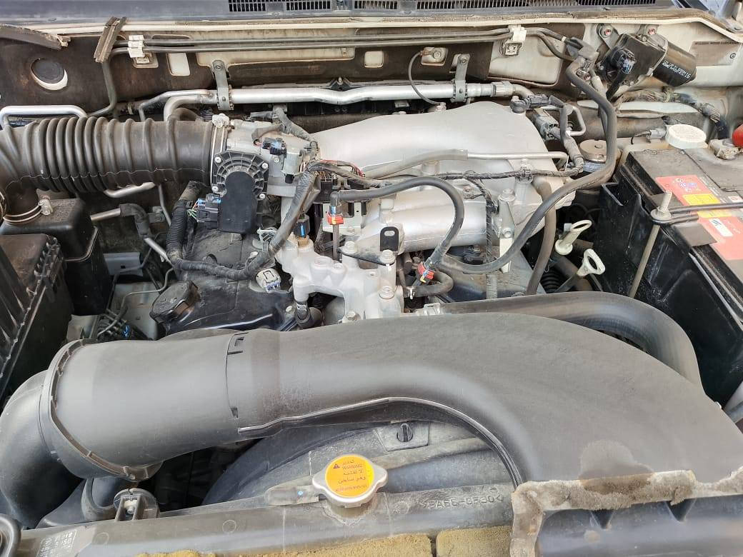 السلام عليكم للبيع باجيرو موديل ١٣ حبتور السياره بيهه طخه بسيطه باالجاملغ والبنيد بدون دواخل والسونار مرفق السياره خير من لله ما ناقصهه شي جاهزه رقم بغداد تحويل مباشر ماشيه ١٠٩. الف السعر ١٤٠. السيارة كلش جديده لاستفسار ***********
