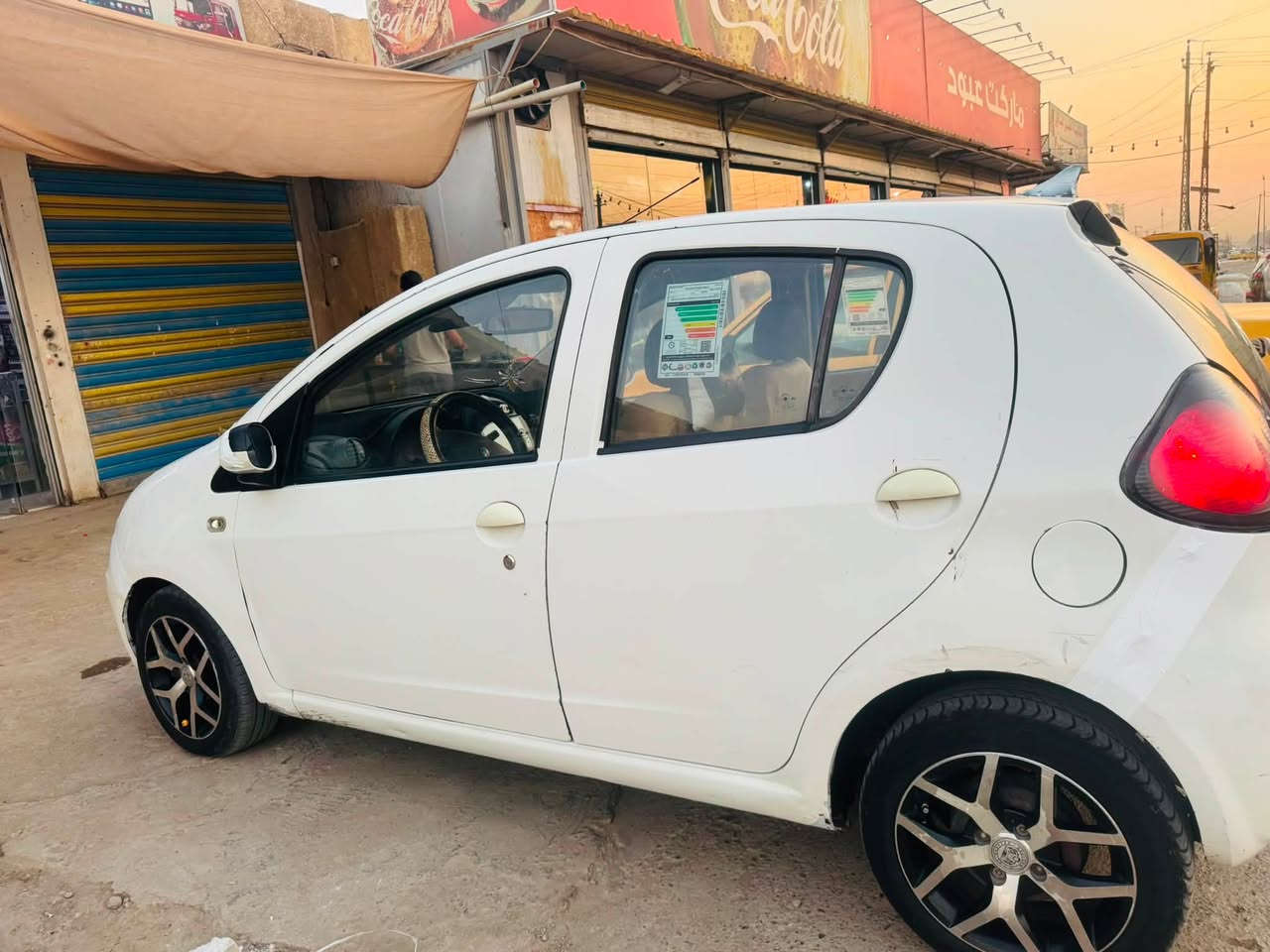 للبيع باندا موديل 2013 رقم بغداد   الدولي بسمي كير محرك مكفولات تبريد شغال تخم تاير كهربائيات كلها شغاله بيه فقط جاملغ يمنه مبدل بدون ضرر السعر 40 وبيه مجال بصيط مكاني بغداد رقم ***********
