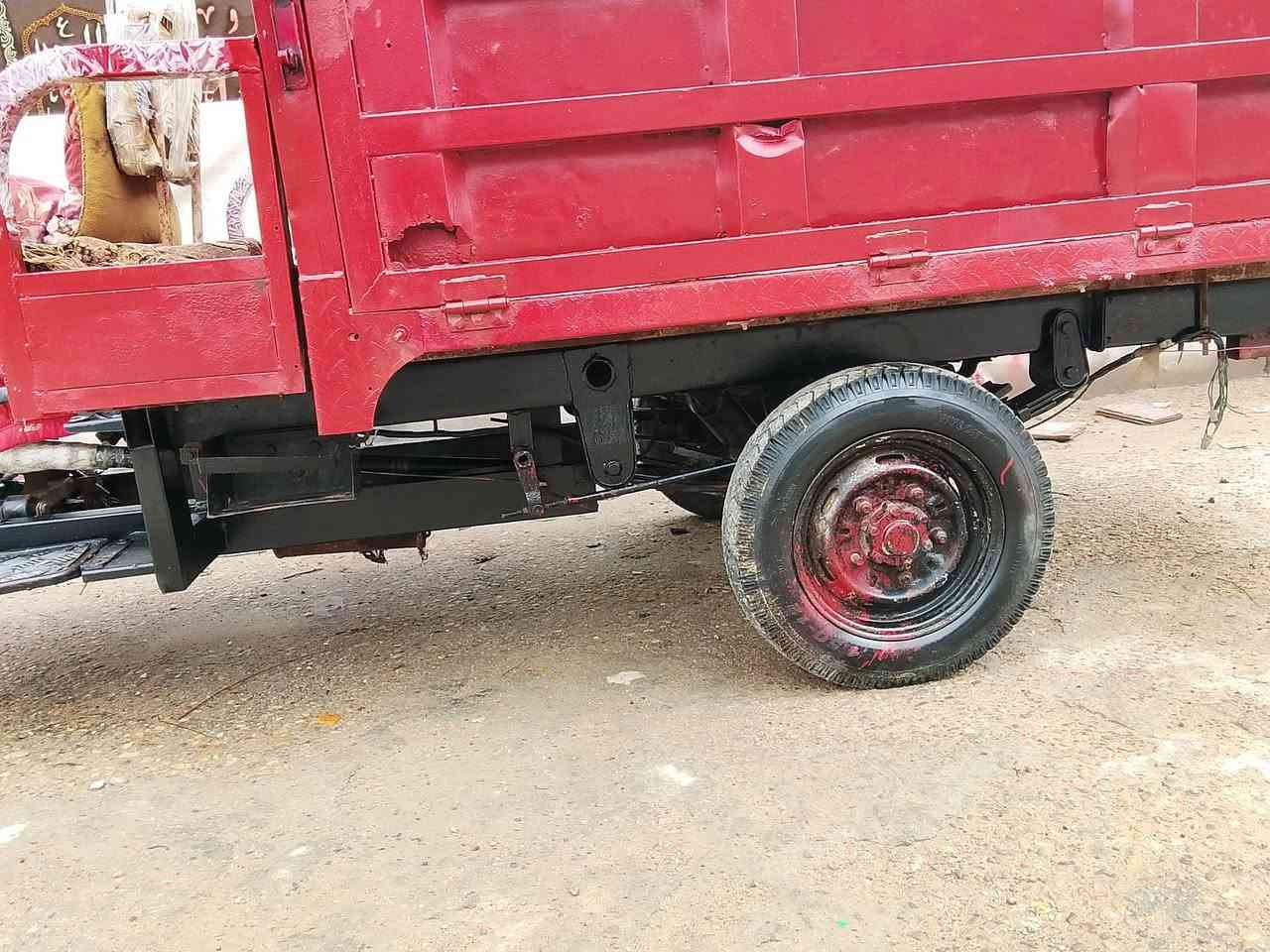 السلام عليكم ستوته للبيع نظيفه وجديده حلوه ماكينه جديده شاصيه نظيف حلو العنوان بالعماه سعر ب 850 وبيها مجال رقم الهاتف ***********
