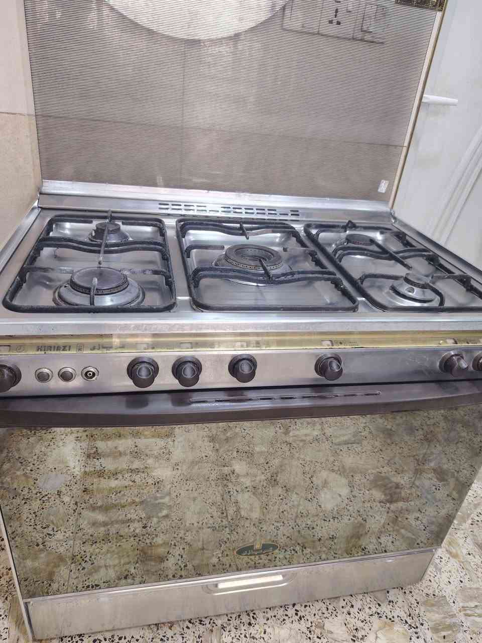 طباخ كريازي الاصلي شغال فرن وعيون وكهربائيات ٢٢٥


**إذا كنت صاحب هذا الإعلان وتريد حذفه لأي سبب، رجاءا أرسل رسالة إلى الدعم الفني**