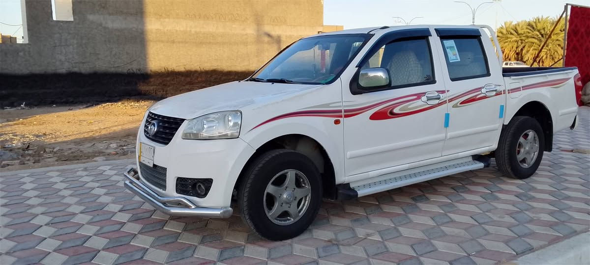 السلام عليكم سياره للبيع موديل 2013مكفوله كير مكينه تخم تاير حداديه  سنويه لل29 العنوان الديوانيه الحمزه الشرقي الإستفسار ع رقم الهاتف ***********
