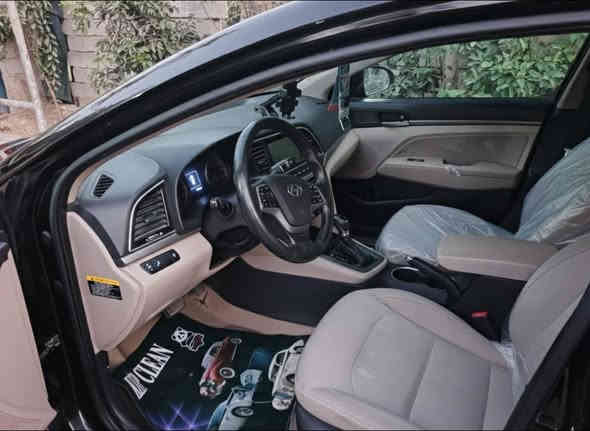 السلام عليكم
النترا 2017 وارد امريكي فول مواصفات 
بصمة + فتحة سقف + رادار جانبي + تحكم كشنات كهربائي وتدفئة كشنات + شاشة وكامرة دوارة وباقي المواصفات معروفة

السيارة حادثها بسيط بالجاملغ الخلفي موجود السونار مرفق مع صور السيارة سنوية لغاية 2029 
السيارة مسويلها ادامة كاملة تبديل نوزلات وبلكات ومجاول وعبوة فيتبم موبز ( قطرة دوانز بالبانزين العادي ماكو ) 
مبدل نص محرك وشغل اصلي مو تلزيگ وخير من الله السيارة 
حدادية قبل شهرين مبدل صدر امامي جديد

مكاني بغداد / قرب الجزيرة السياحية

السعر 128 وبيها مجال 

 ***********
  ***********
