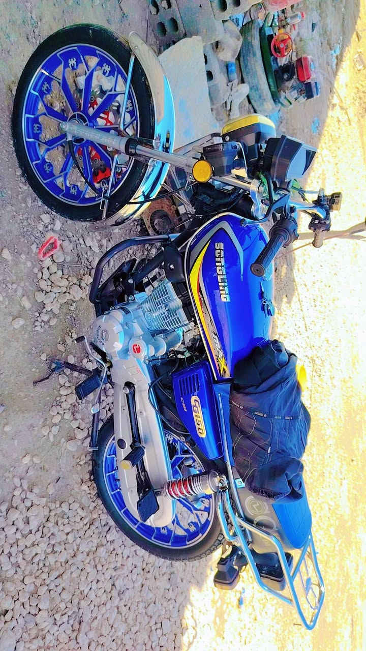 يا الله سلام عليكم دراجه للبيع سفانه  موديل 24 مكفوله كفاله عامه شرط  طالعه بل 26 بشرط انضف من الصورة مكينة 200 بصمات  تشغيل عن بعد  لون مميز كهرباءيات كلهة شغالة السعر 700 وبيه مجال للشراي اتصل وبيك خير وتدلل ***********
