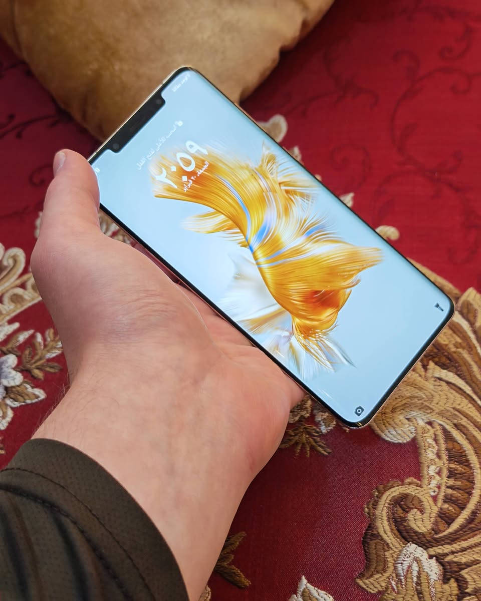 سلام عليكم للبيع أو مراوس هواوي ميت 50 برو لون مميز نضافته 💯 مكفول أخو الجديد ذاكرة 256 السعر 435 مكاني كربلاء للتواصل عل رقم ***********
