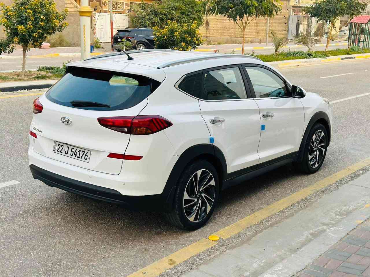 توسان خليجي مديل 2020 كفاله من صبغ وتبديل بيه بارد موضح بل سونار 
السعرر (198)
للاستفسار ***********
موصفات داخل بيجي شاشه كامره حساسات امامي وخلفي بصمه تشغيل وبوب تحكم جيهتين تبريد قطعتين ماشيه 105 كم مكينه وكير مكفولات تخم تاير جديد سياره جاهزه وما بيه نقص مكان السياره كربلاء كربلاء, العراق
