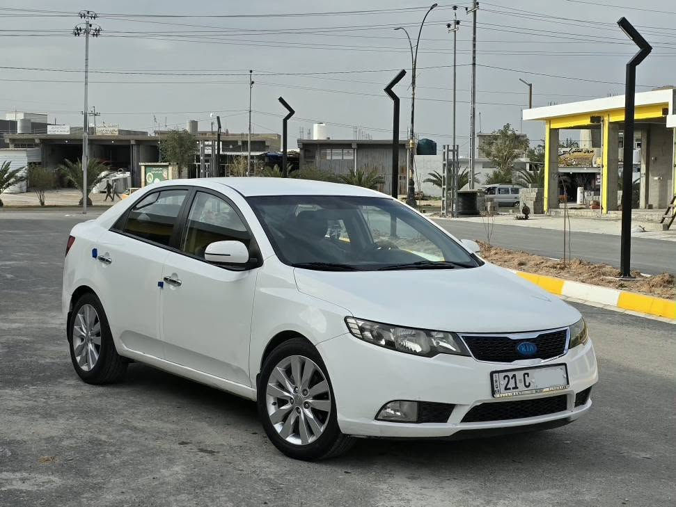 للبيع كيا سيراتو 2012 خليجي ✅
رقم سليمانيه الدولي مجدد تحويل مباشر 
محرك 1600 دووش شرط برغي ممفتوح منه
سياره مكفوله بدون صبغ و بدون تبديل بدون حادث
فقط بيهه شبرين بارد و فحص السونر بالمنشور 
تتفئه و تبريد ثلج + تخم تاير جديد شادله 
سعر السياره 114 ورقه فقط 
عنوان السياره ديالى - خانقين 
للاستفسار 📲  ***********

مواصفات السياره 🔰
( شفتات بالستيرن + حساسات خلفيه + تبريد لمس بيانو +
مريات شفط + تحكمات جهتين + 5 ويلكب حجم 17 بلادي +
داخل اسود المرغوب + كير 6 نمر + بريك ABS + اشاير بالمري ) خناقين, ديالى
